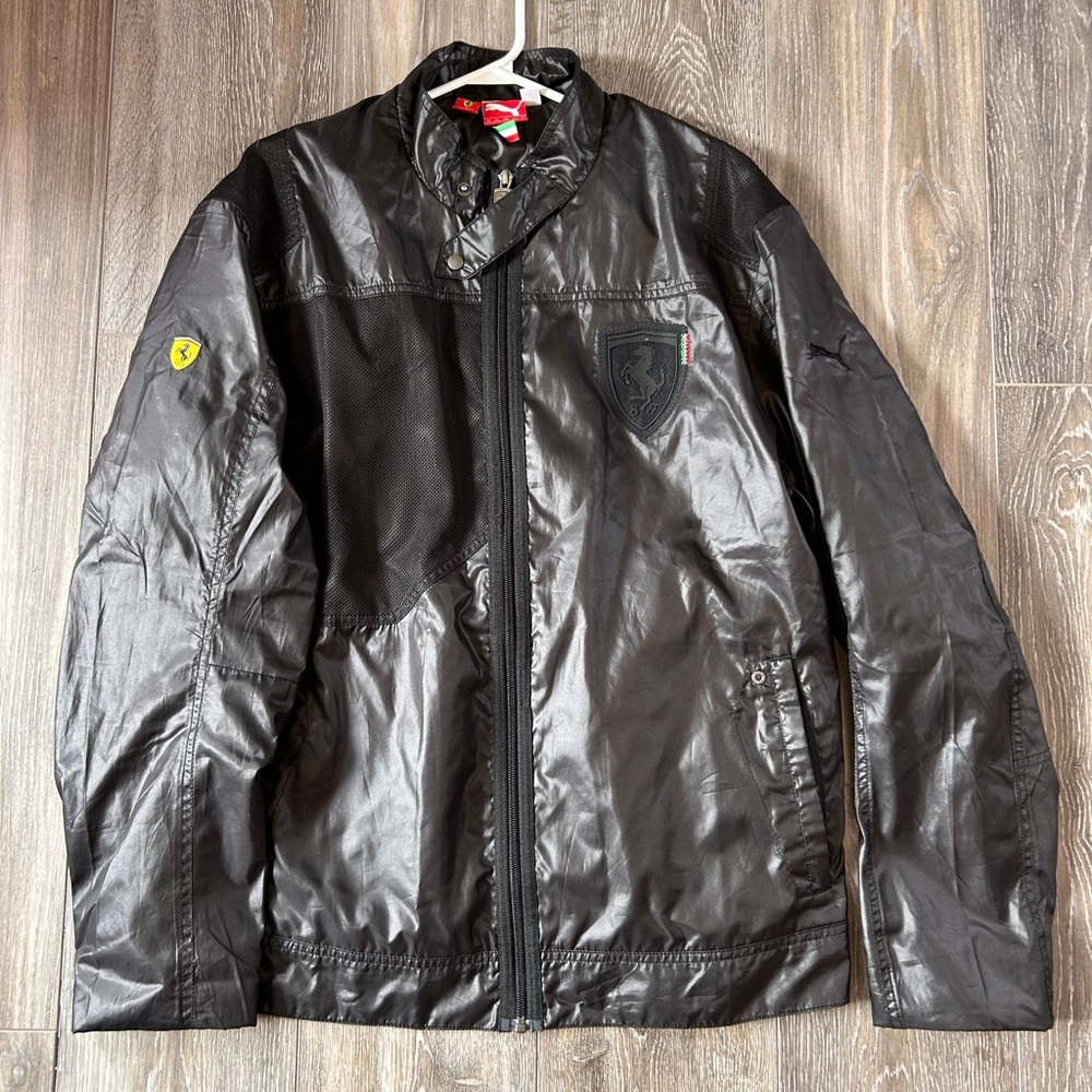 Like new Puma Ferrari biker style nylon jacket sz XL
